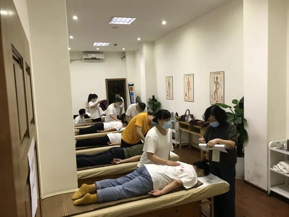 無證從業人員注意了喲！ 想拿證這邊看！